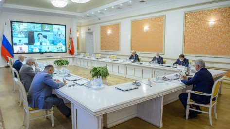 Воронежский губернатор провел заседание оперштаба по противодействию коронавирусу
