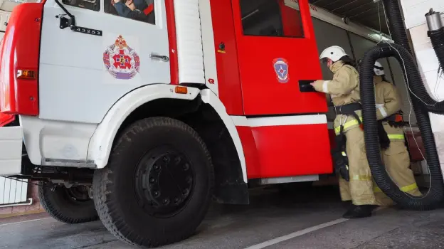 В Воронеже сняли на видео пожар в многоэтажке