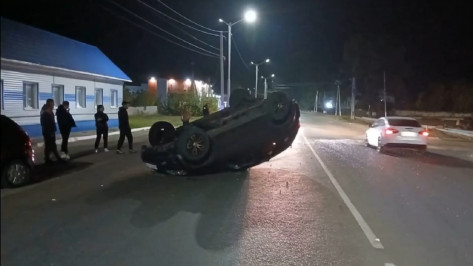 Пьяный 66-летний воронежец перевернул внедорожник и попался полиции: видео