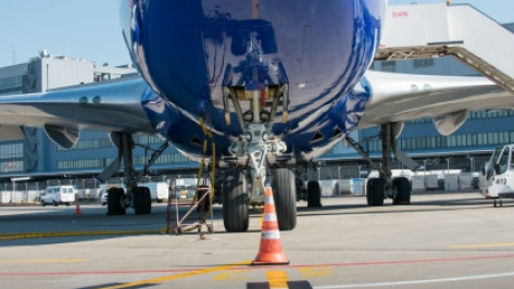 Следователи начали проверку после отказа двигателя у самолета в небе над Воронежем