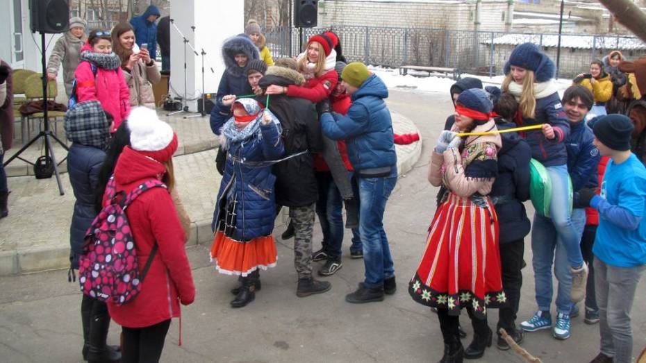 Павловчане приняли участие в фестивале колядок в Россоши