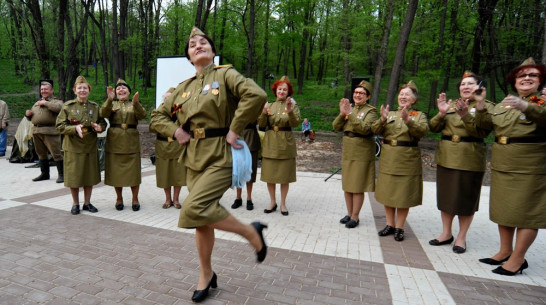 Никитинская библиотека пригласила воронежцев послушать военные шлягеры
