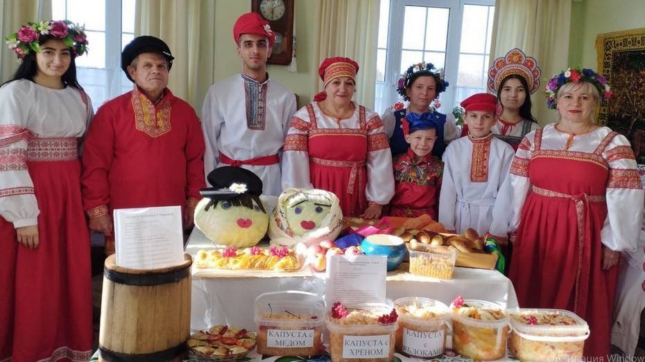 В панинском селе Сергеевка отметили праздник капусты