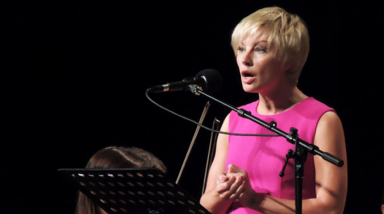 В Воронеже Алена Бабенко открыла сезон проекта «Сказки с оркестром»