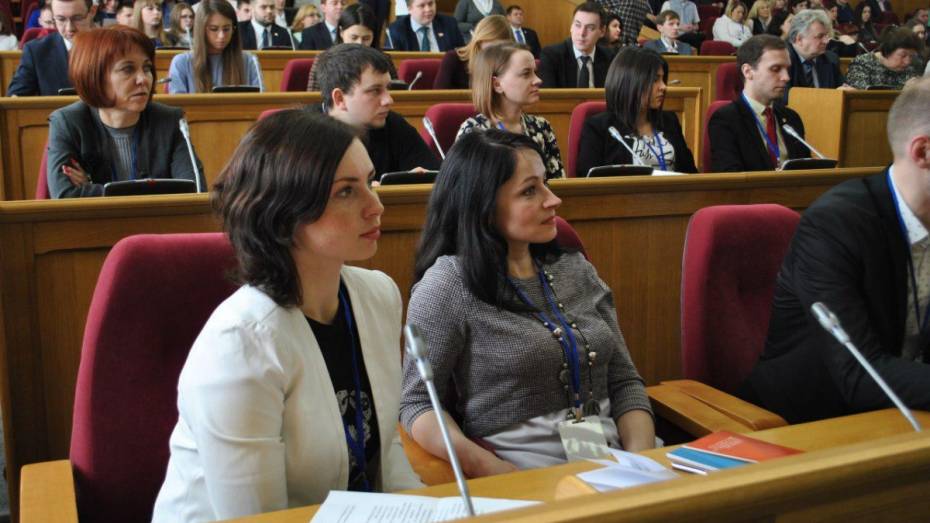 В Воронеже стартовал первый Форум молодежных парламентов ЦФО