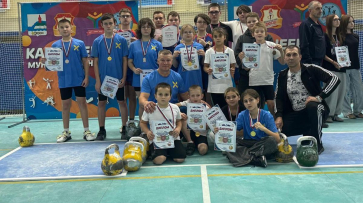Хохольцы завоевали 17 золотых медалей на Кубке области по гиревому спорту