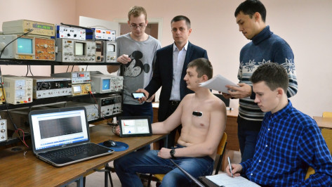 Ученые Воронежского опорного университета создали гаджет для диагностики состояния человека