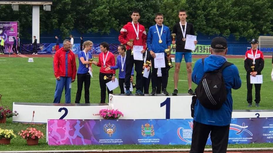 Поворинский спортсмен выиграл 2 «серебра» первенства ЦФО по легкой атлетике