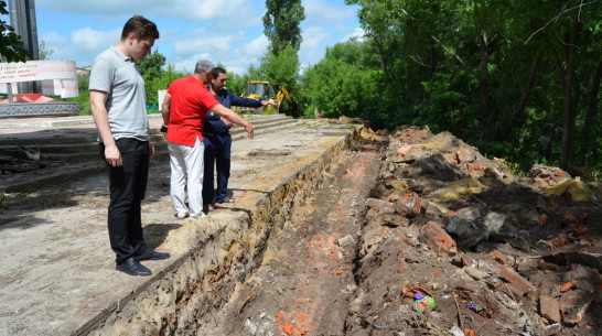 В Семилуках начался завершающий этап благоустройства городского сквера