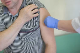 Воронежский облздрав назвал фейком слухи о смерти после вакцинации от COVID-19