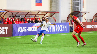 Воронежский «Факел» в меньшинстве не смог сравнять счет в матче с «Енисеем»