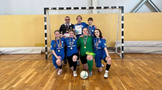 Воробьевские футболистки победили на областных играх