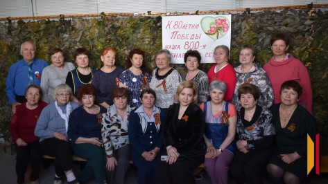 Борисоглебские волонтеры сплели 800-ю маскировочную сеть