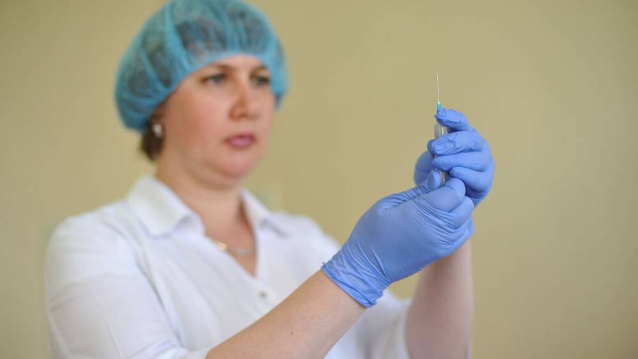 Объявили начало массовой вакцинации от коронавируса в Воронежской области