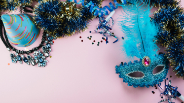 Грибановцев пригласили на новогодний маскарад