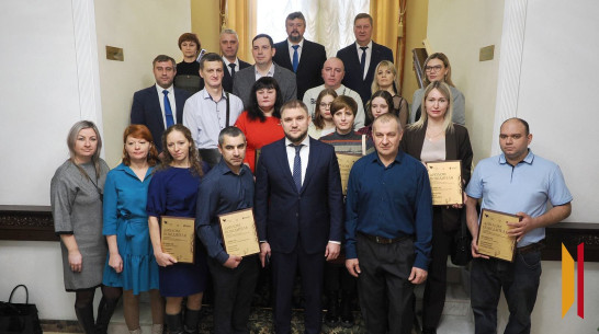 В Воронеже наградили лучших токарей, электросварщиков, швей и контролеров ОТК