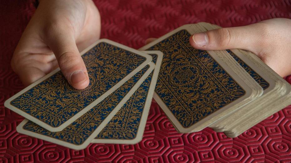 Воронежским гадалкам, обвиненным в мошенничестве, продлили меру пресечения до конца декабря