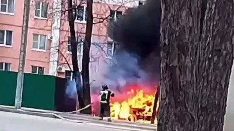 Взрыв автомобиля сняли на видео в Воронеже