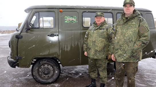 Лискинцы передали в военный госпиталь автомобиль скорой помощи на базе «УАЗ»