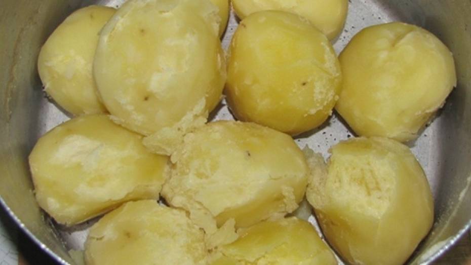 В Семилуках 16-летнего подростка будут судить за убийство односельчанина из-за кастрюли с картофелем