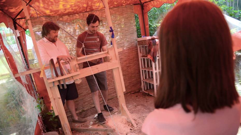 Американские студенты научились играть в бирюльки в антимузее под Воронежем 