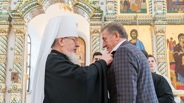 Сенатора Сергея Лукина удостоили медали святителя Митрофана Воронежского