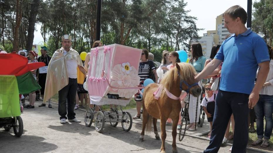 В Воронеже стартовал прием заявок на парад колясок 2016