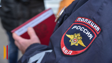 Юный курьер мошенников закопал деньги в Воронежской области