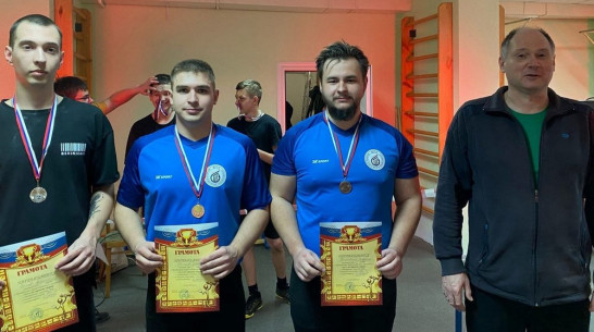 Борисоглебские гиревики завоевали 15 золотых медалей открытого первенства округа