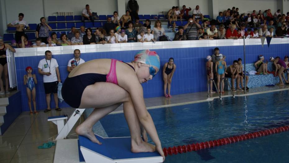 Аннинские пловцы завоевали 3 «золота» на областных соревнованиях