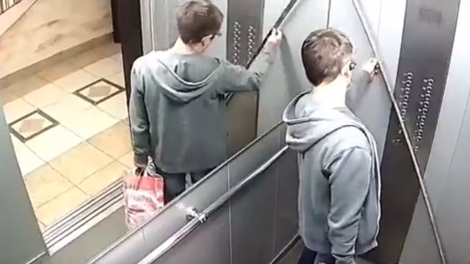 В Лифте