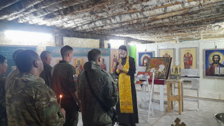 «Ребята чувствуют молитвы близких». Воронежский священник рассказал, что спасает наших бойцов в зоне спецоперации