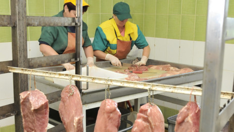 Сложная ситуация. Почему работники мясокомбината в Воронежской области опасаются сокращения