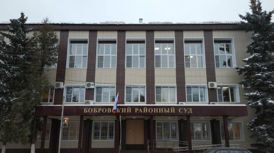 Бобровский райсуд постановил выдворить гражданина Таджикистана из России