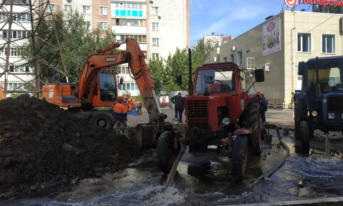 Ночная авария оставила без воды 36 домов в Коминтерновском районе Воронежа