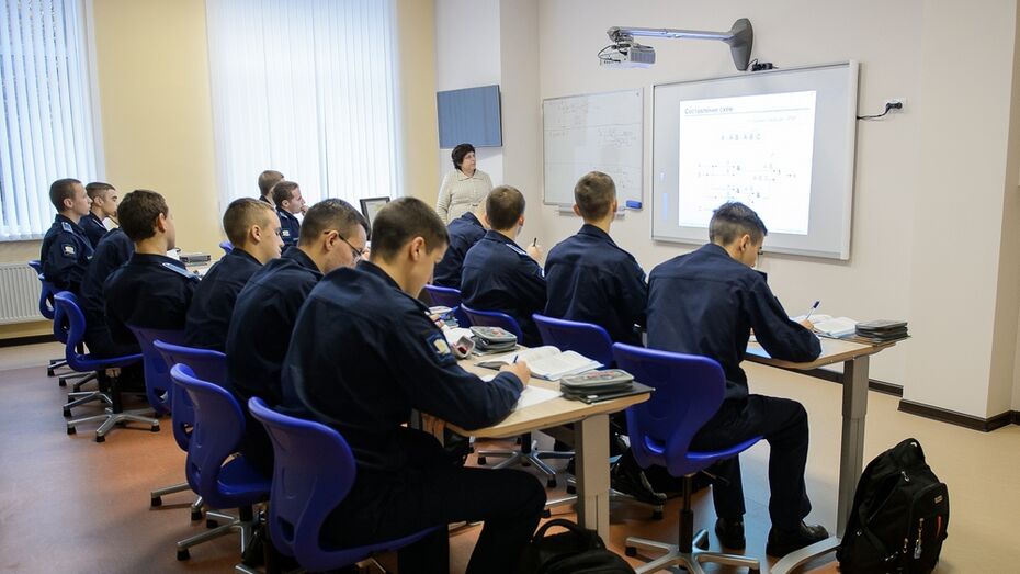 Кадетская школа авиаинженеров в Воронеже: кто поступает и чему обучаются?