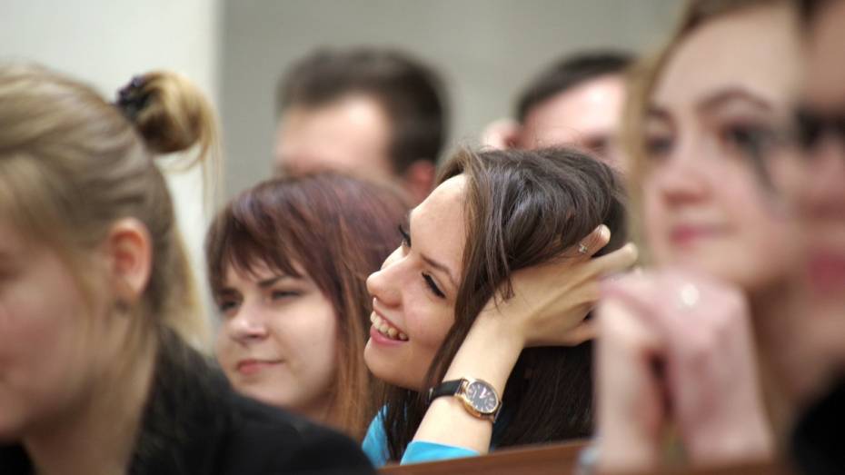 Более 200 студентов Воронежского университета подали заявки на именную стипендию Tele2