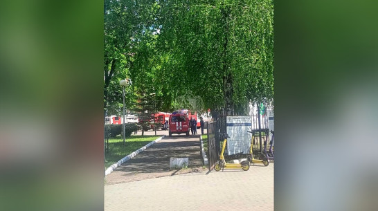 В МЧС объяснили скопление пожарных машин возле политеха в Воронеже