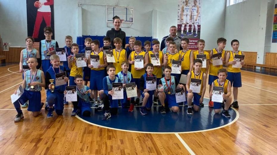 Борисоглебцы выиграли «бронзу» открытого турнира по баскетболу в Пензе