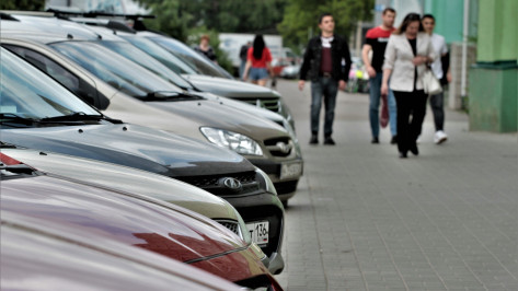 На улице Свободы в Воронеже на сутки запретят парковку
