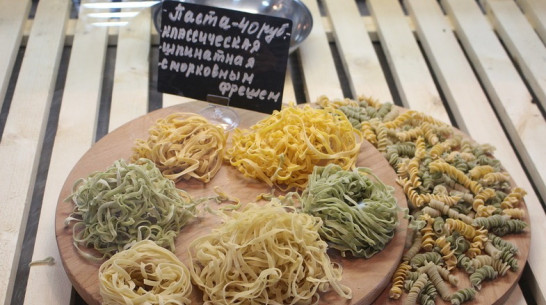 Открытая кухня на воронежском «Центральном рынке» продала 1 т свежих макарон за месяц 
