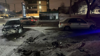 Две женщины пострадали в аварии на Краснознаменной улице в Воронеже
