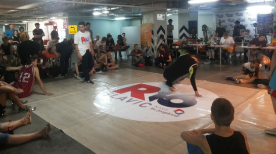 В Воронеже за звание лучшего брейк-дансера борются танцоры из Черноземья, Москвы, Мурманска и Сочи 