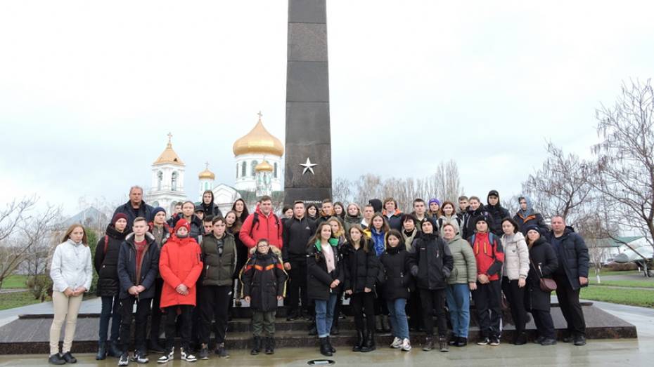 В Кантемировке побывали 39 старшеклассников из Марковского района ЛНР