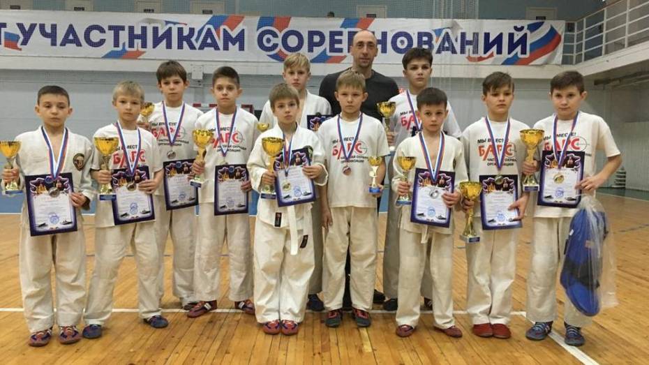 Борисоглебские рукопашники выиграли 6 золотых медалей на турнире в Саратове