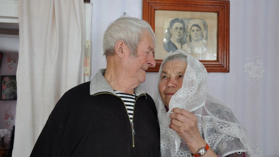 Супруги из Павловского района отметили бриллиантовую свадьбу