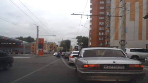 В сети появилось видео ДТП с мотоциклистом в Воронеже