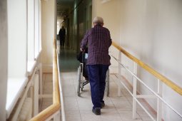 Отделения дневного пребывания для пожилых и инвалидов вновь открылись в Воронежской области