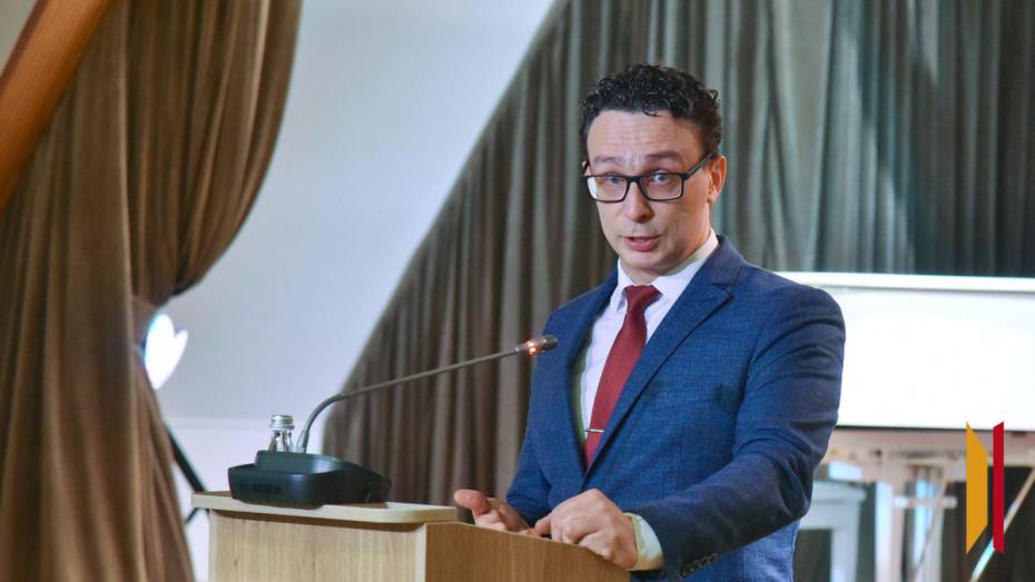 Экс-замминистра предпринимательства, торговли и туризма Воронежской области останется под домашним арестом до 30 ноября