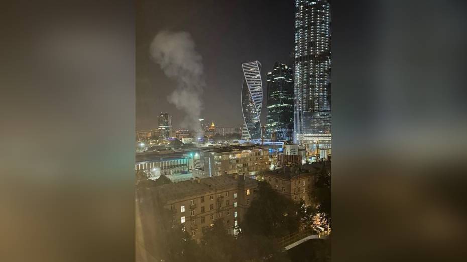 Беспилотник сбили возле Экспоцентра в Москве